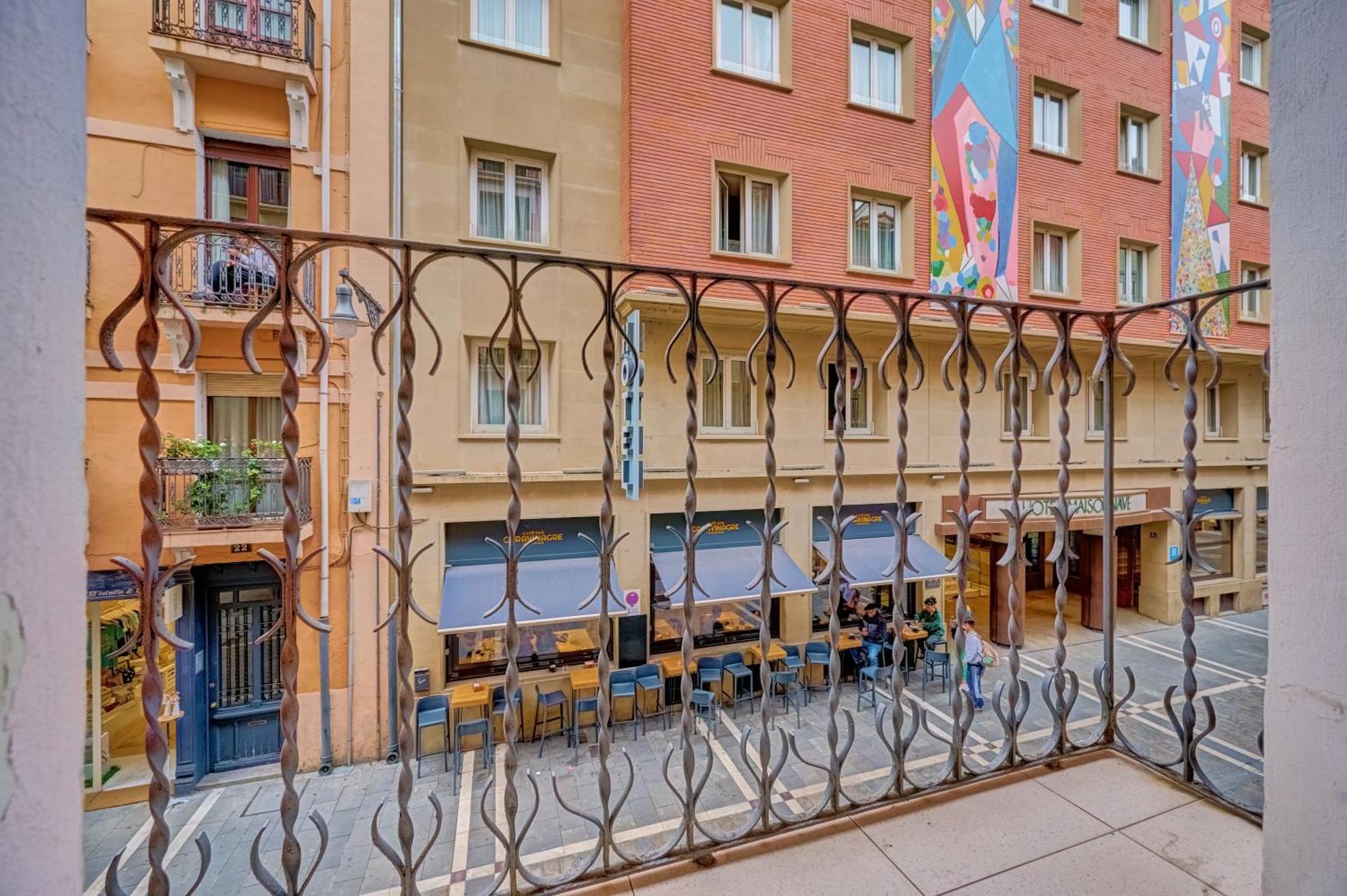 Centro Historico Exterior, Calle Nueva Dos Balcones Pamplona Kültér fotó