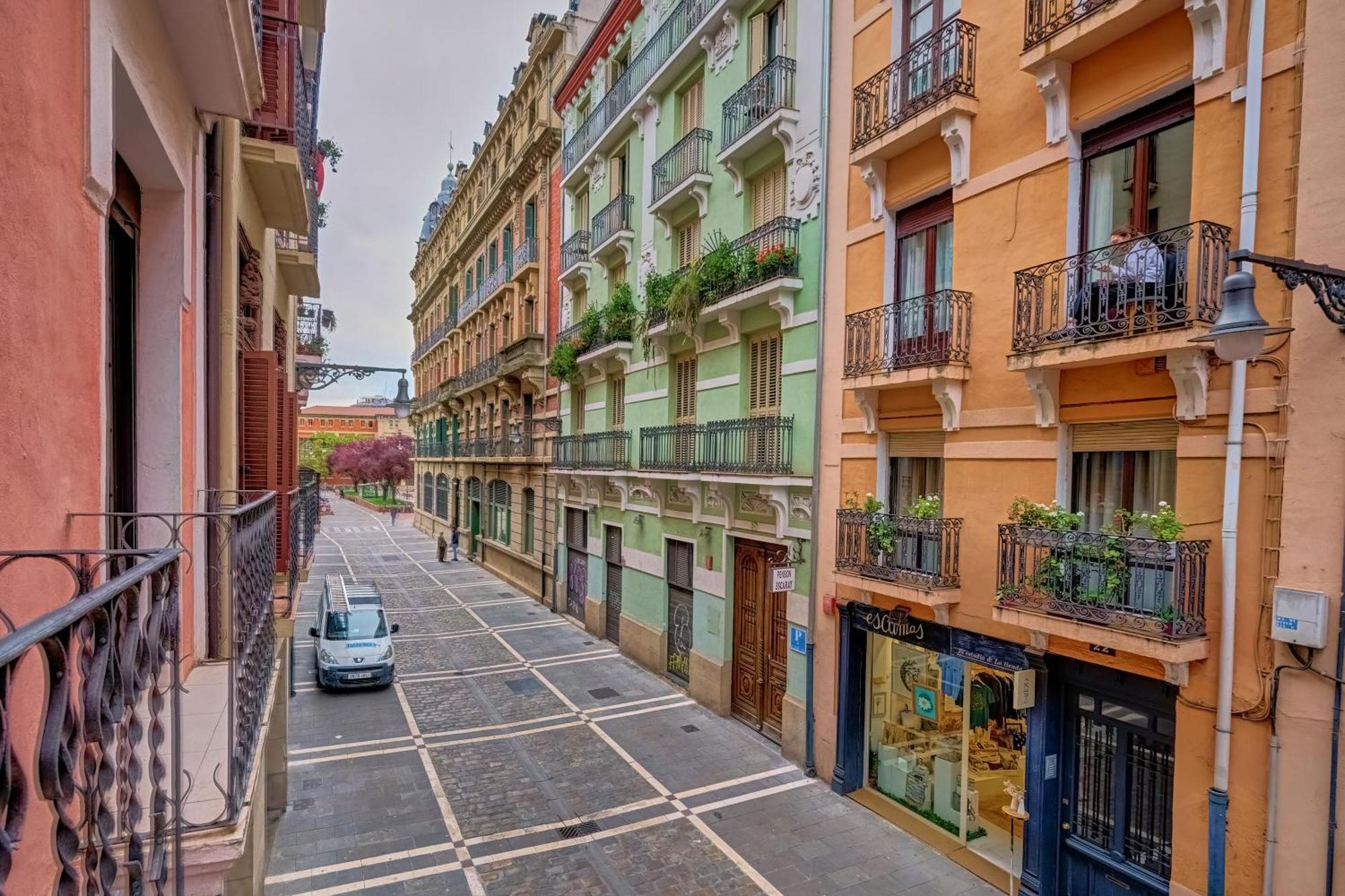 Centro Historico Exterior, Calle Nueva Dos Balcones Pamplona Kültér fotó